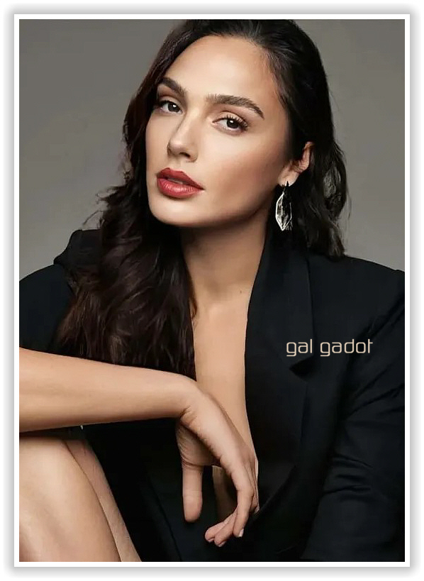  Gal Gadot 3 