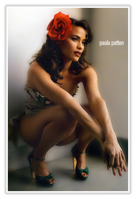 Paula Patton 
