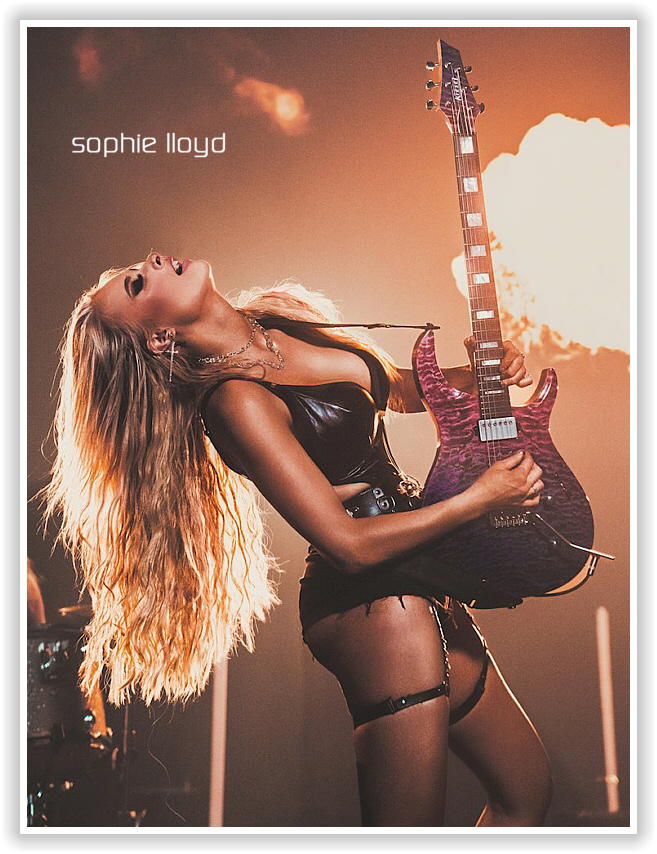  Sophie Lloyd 2 